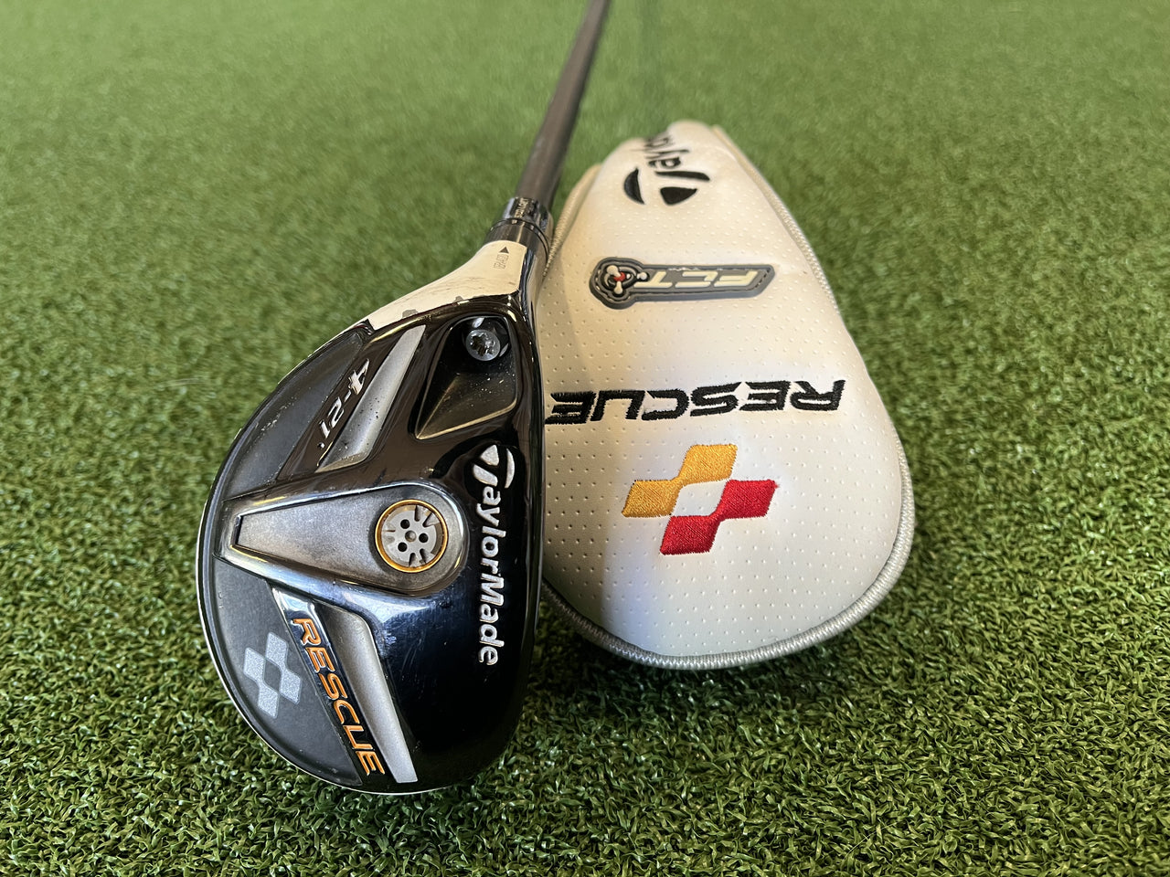 2011 TaylorMade Rescue 21° Left Handed 4 Hybrid With Headcover