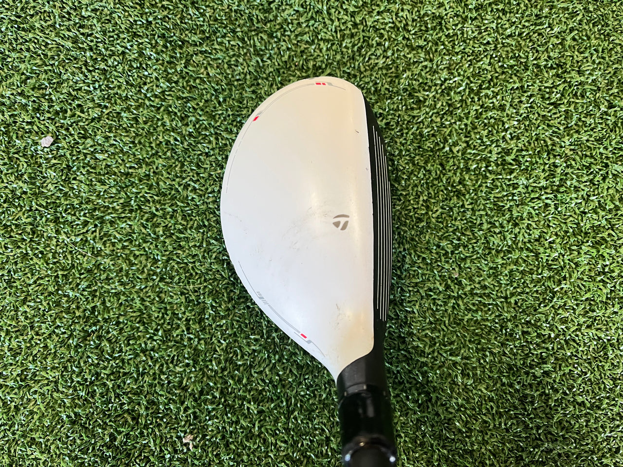 2011 TaylorMade Rescue 21° Left Handed 4 Hybrid With Headcover