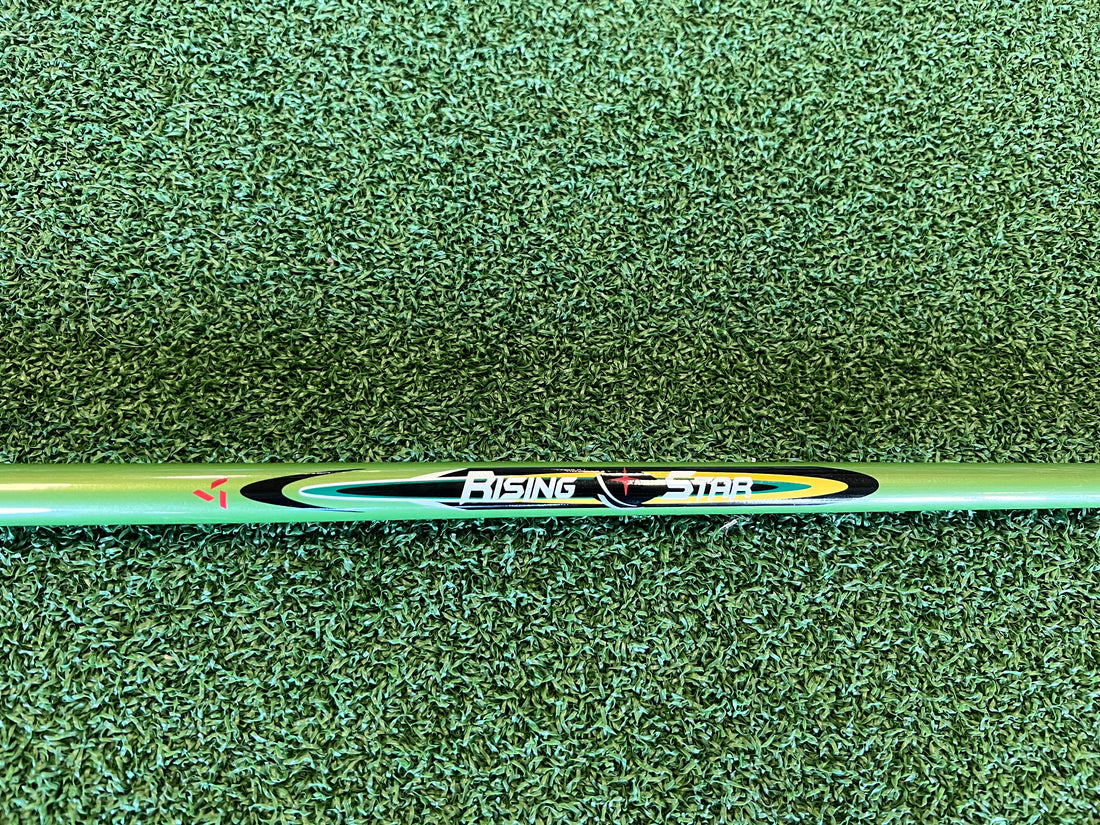 2004 Paragon Rising Star Junior 9 Iron Dexterity- R/H  Flex- Junior  Condition- 7  Shaft- Graphite Composite Jr  Grip- Trainer