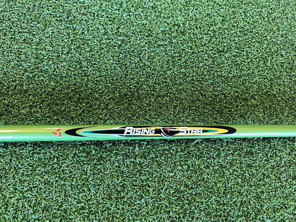 2004 Paragon Rising Star Junior 9 Iron Dexterity- R/H  Flex- Junior  Condition- 7  Shaft- Graphite Composite Jr  Grip- Trainer