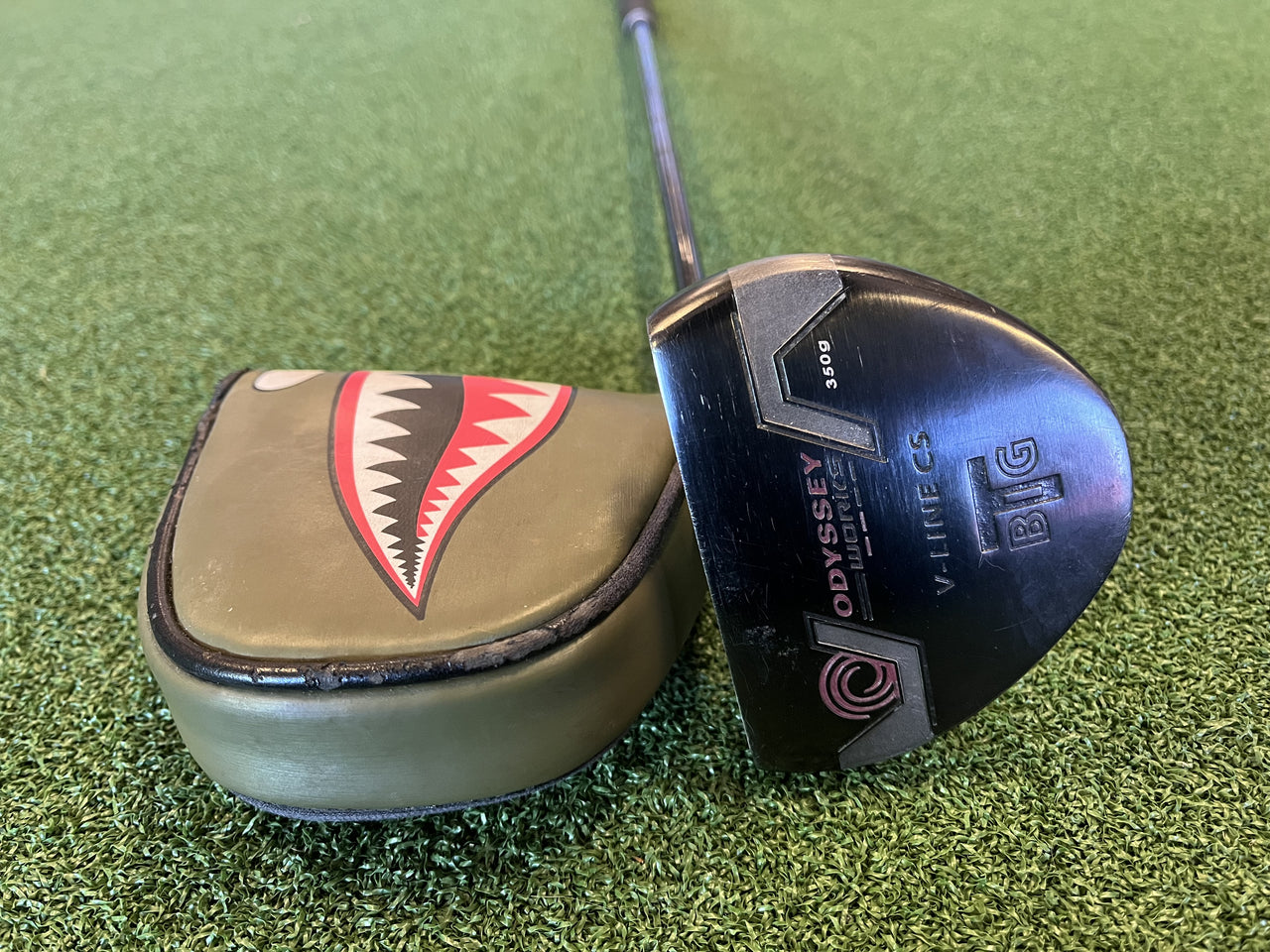 Odyssey Works Big T V-Line CS 32" Putter With Headcover