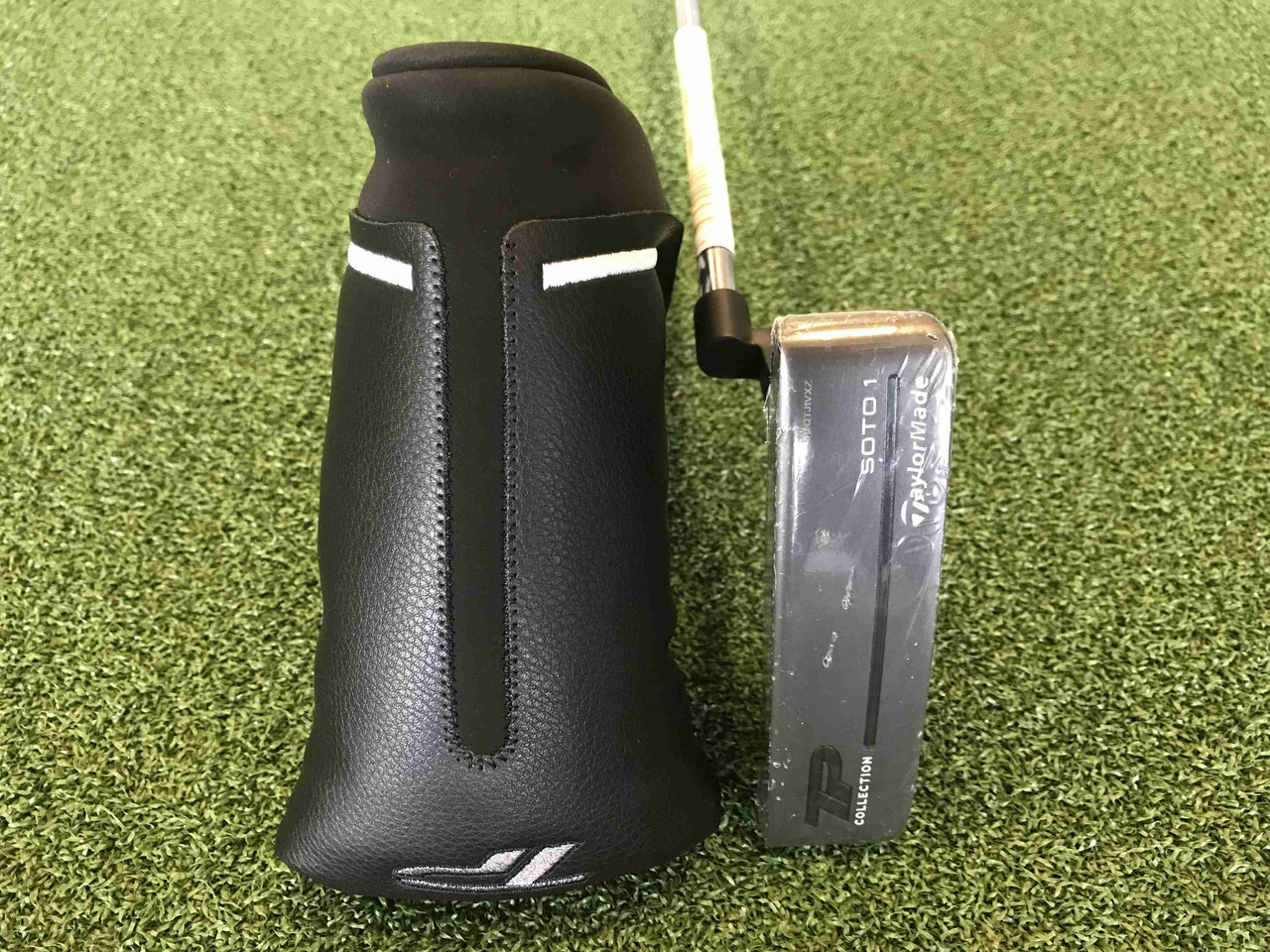 *New* TaylorMade TP Collection Soto 1 34" Putter with Headcover