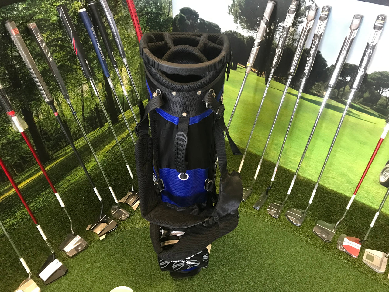 Golf Iconic 7-Way Stand Bag *Excellent Condition*