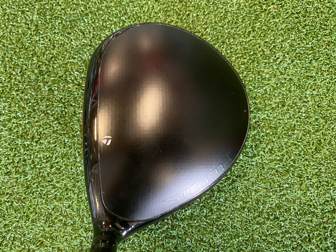 2022 TaylorMade Stealth 10.5° Driver With Headcover
