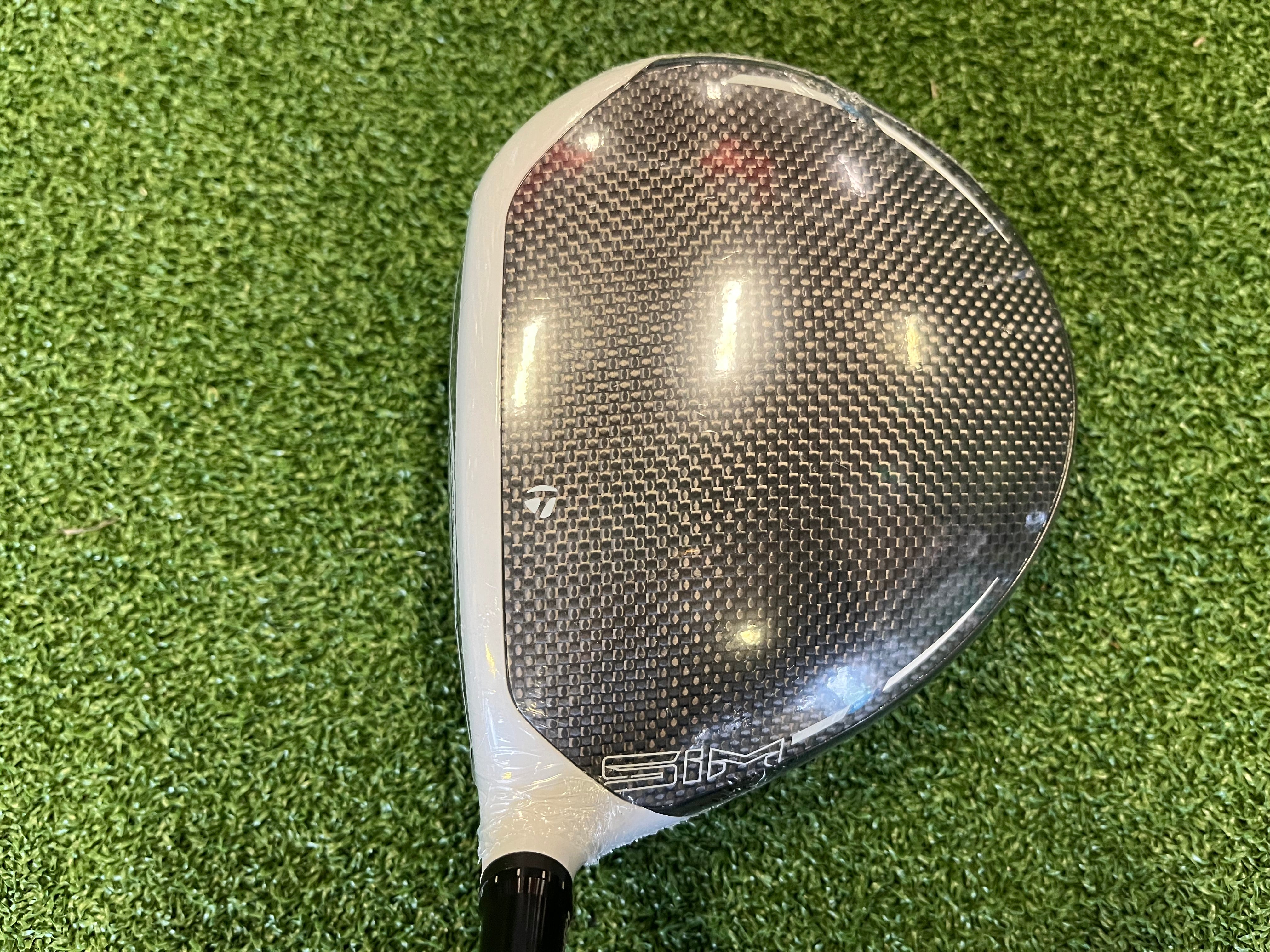 New* TaylorMade Sim Max 10.5° Driver With Headcover & Tool