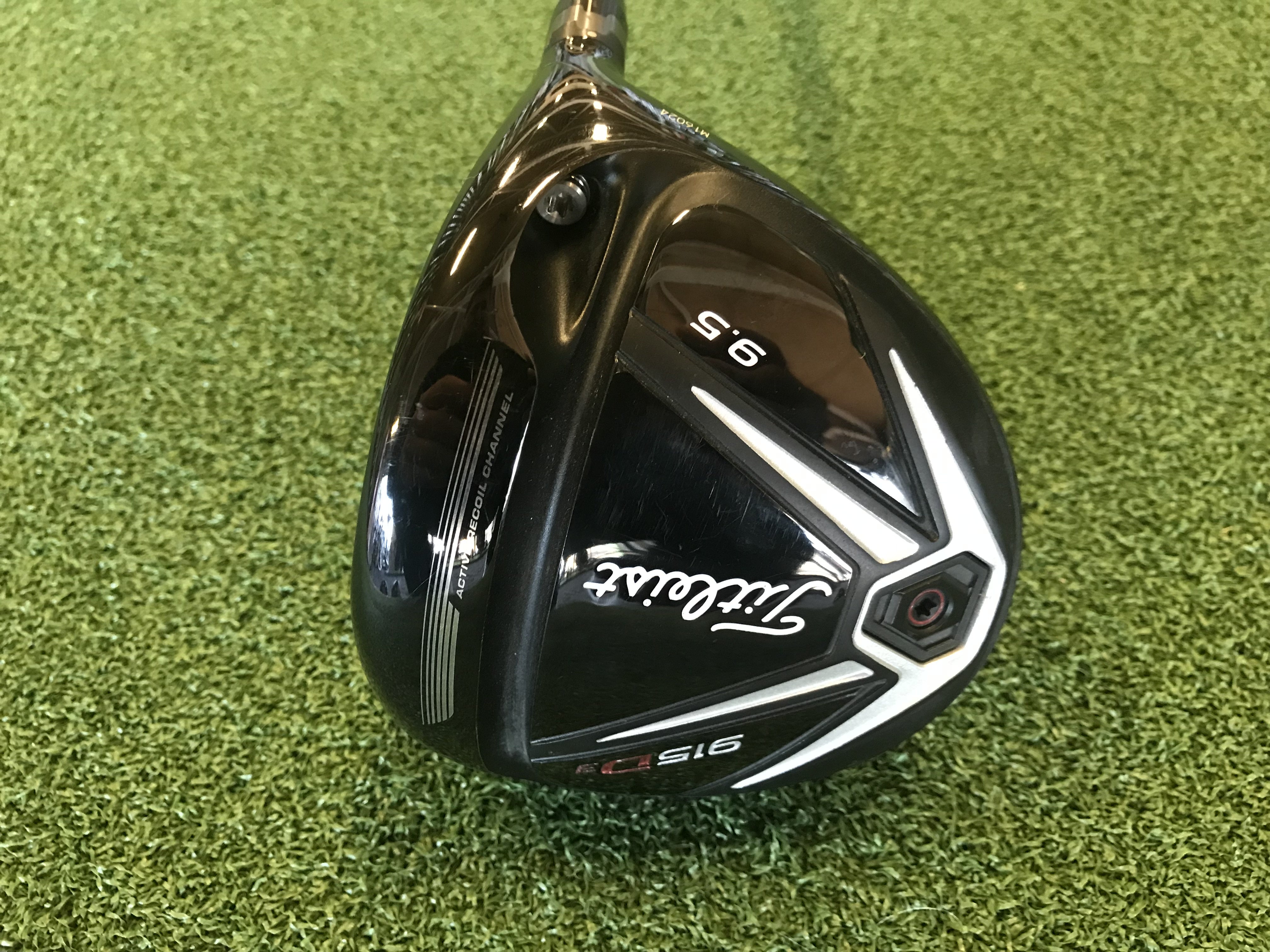 Titleist 915 D3 9.5° Driver *Excellent Condition*