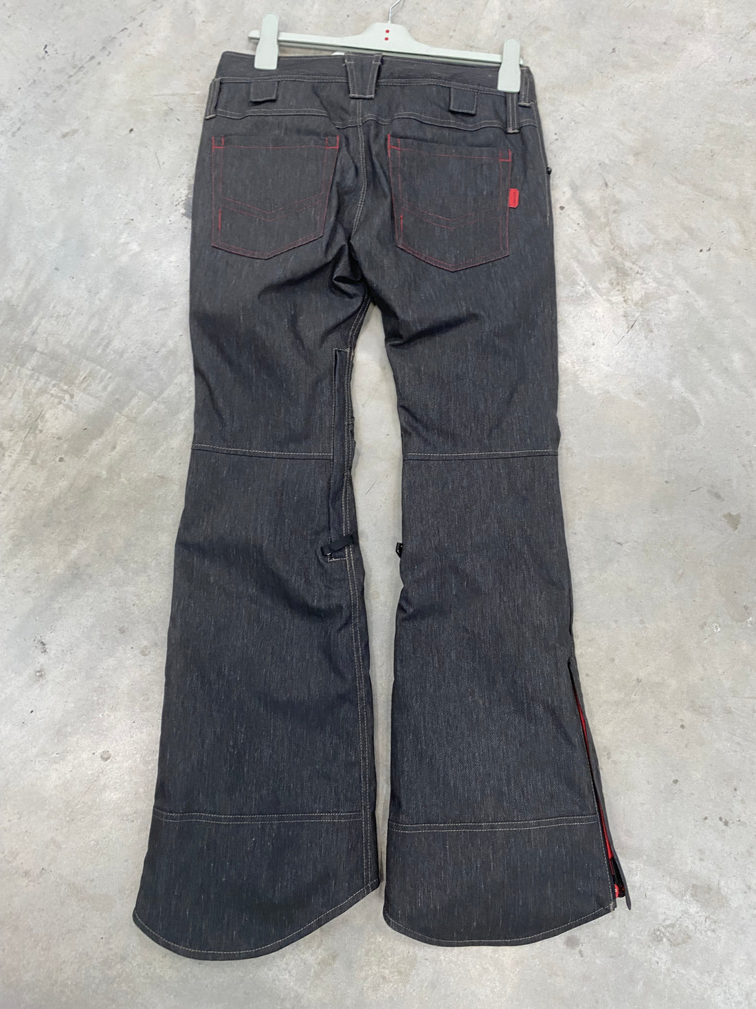 Kissmark Rouge Black Denim Styled Womens Ski Pants Size Medium *Like New*