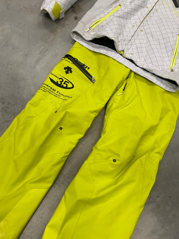 Descente Size Medium Womens Ski Set White/Yellow Jacket & Yellow Pants