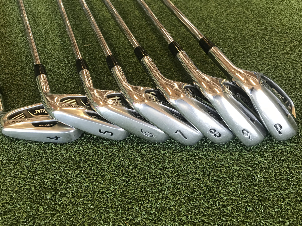 Titleist AP2 712 4-9, Pw Iron Set *Excellent Condition*