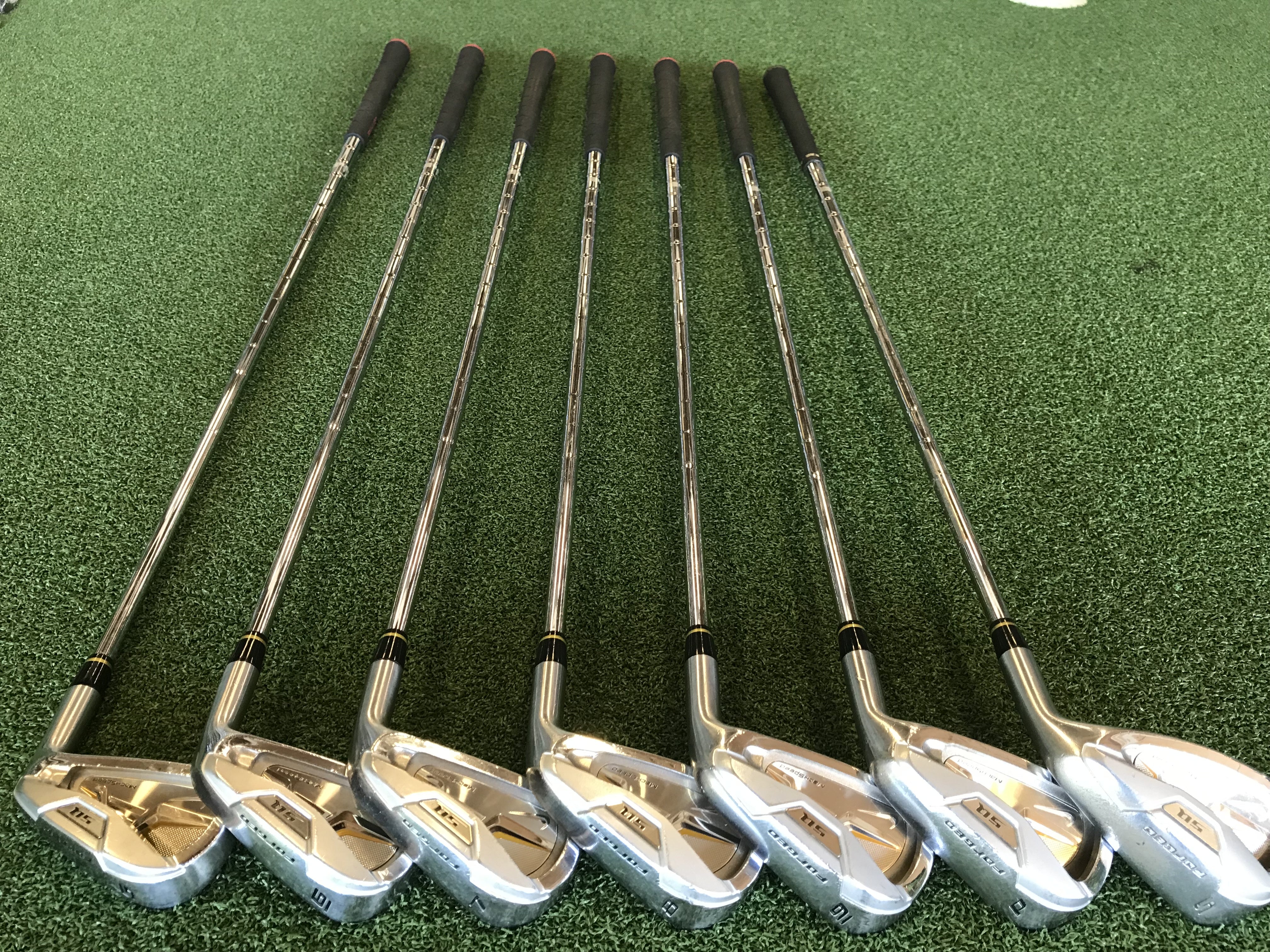 Nike SQ Machspeed 5-9 Pw, Sw Iron Set