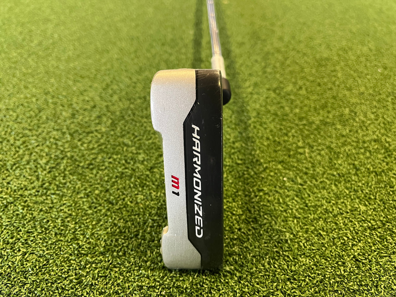 *New* Wilson Harmonized M1 35" Left Handed Putter