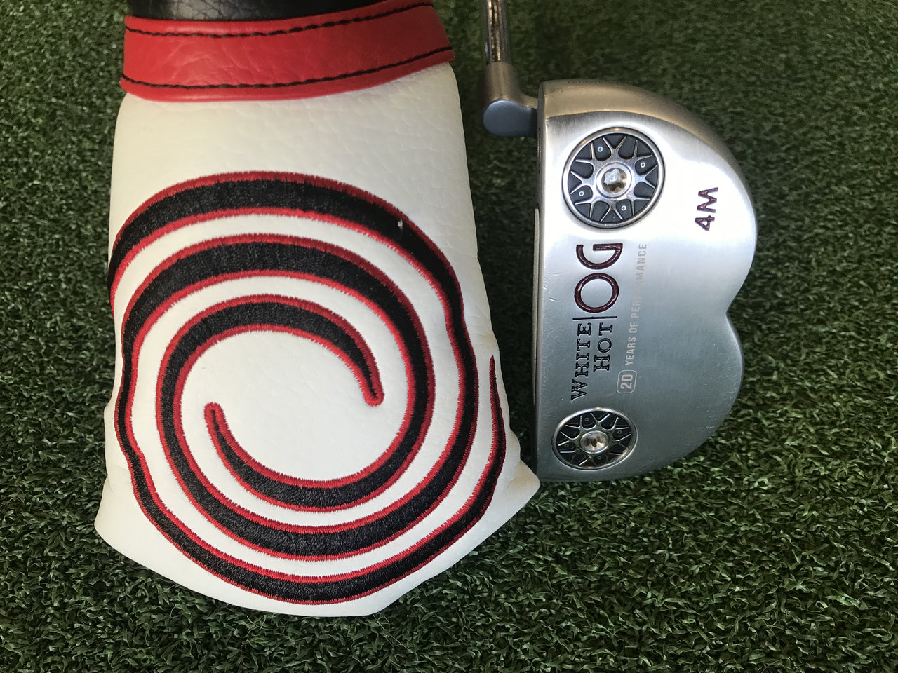 2021 Odyssey White Hot OG #4M 34" Putter With Headcover *Excellent Condition*