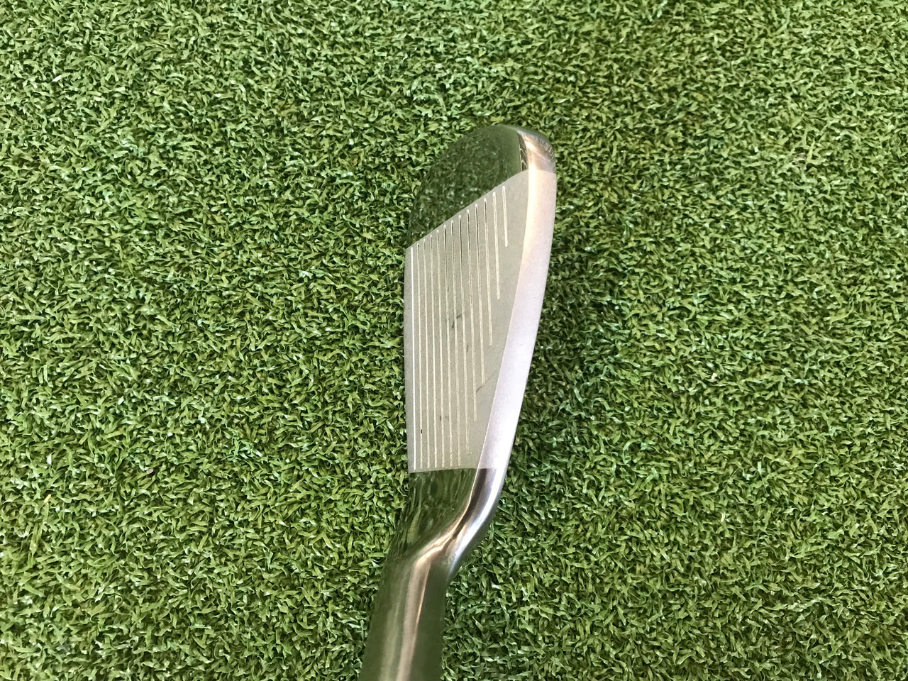 Nickent  4DX 32° 7 Iron *Excellent Condition*