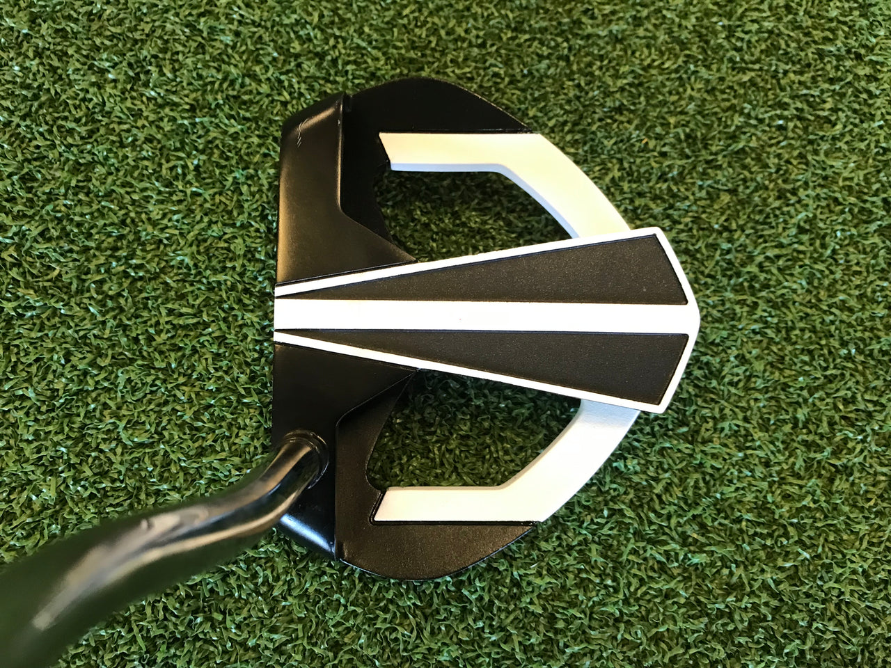 Odyssey Metal-X Dart 35" Putter