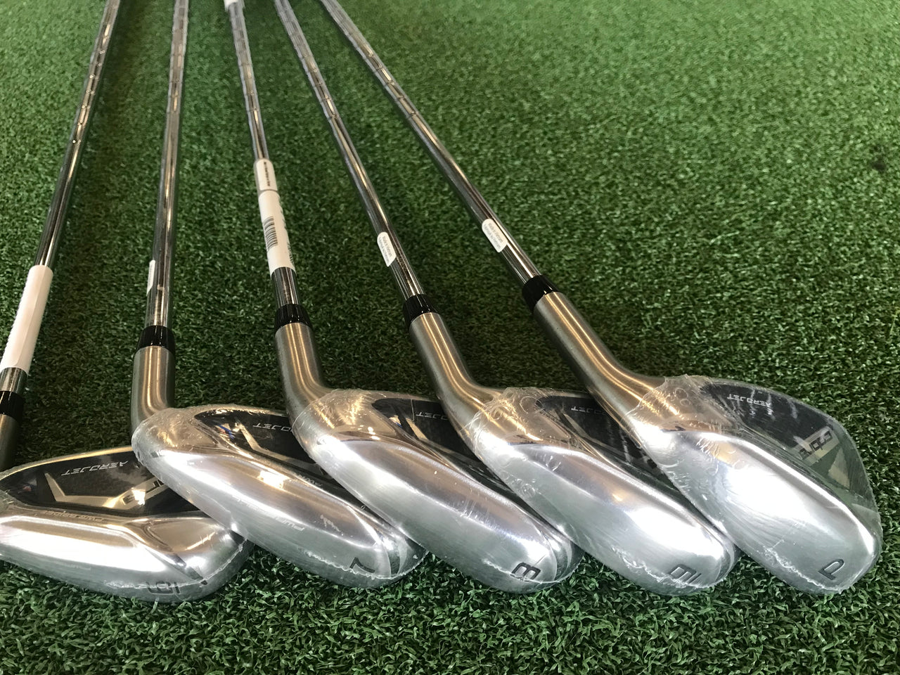 *New* Cobra Aerojet 6-9, Pw Iron Set