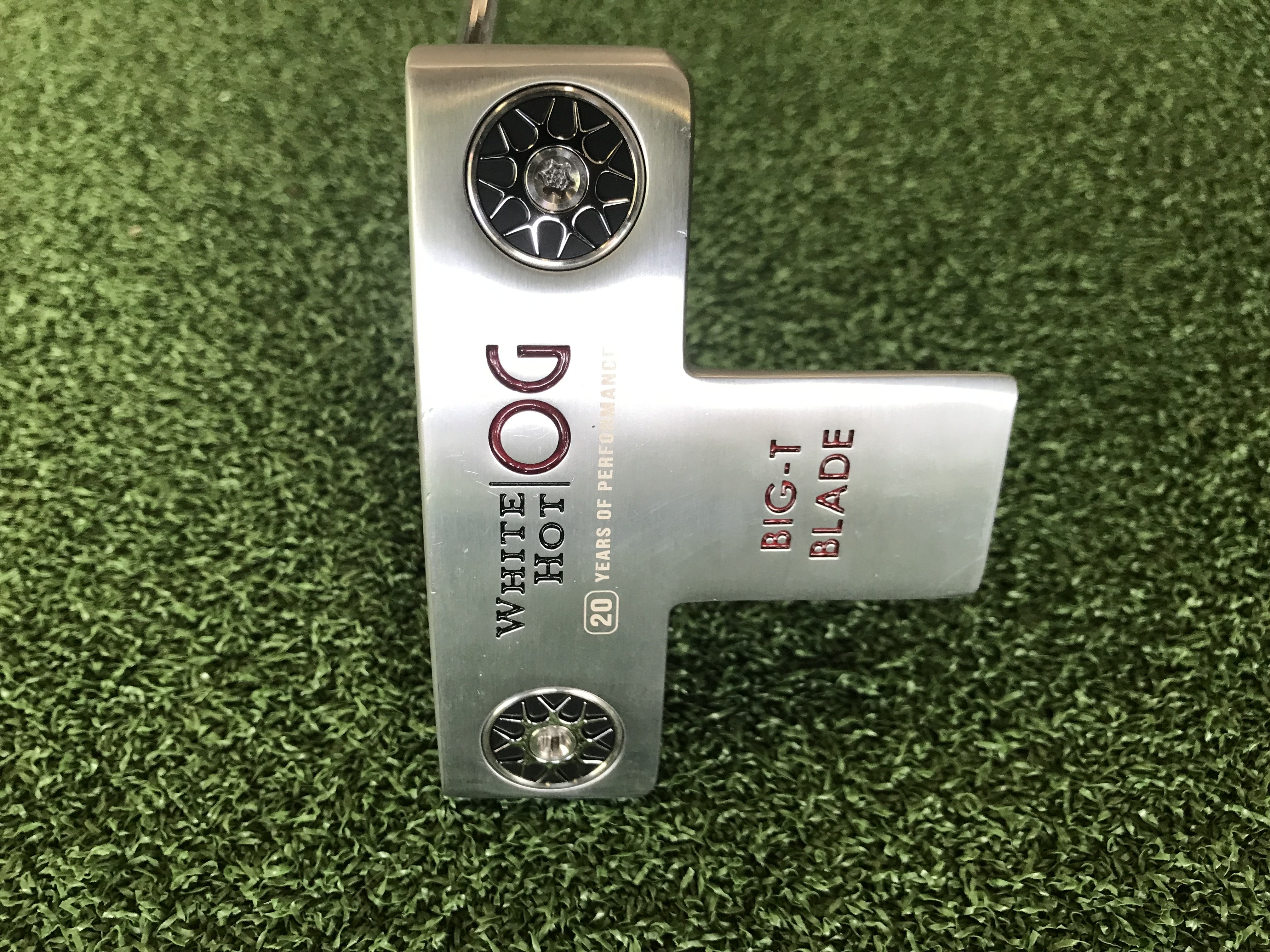Odyssey White Hot OG Big T Blade 34