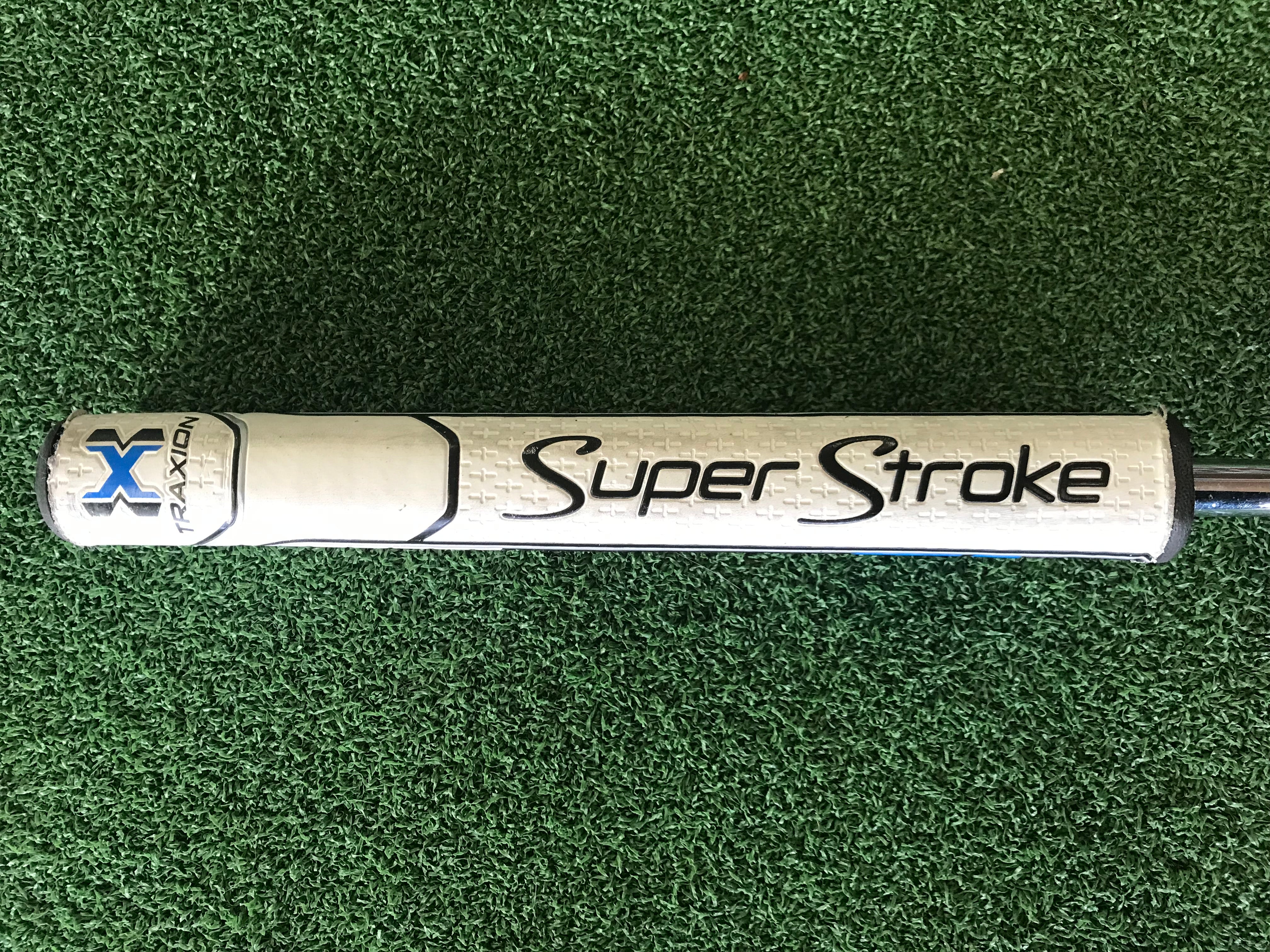 Odyssey White Hot 2-Ball Blade 35