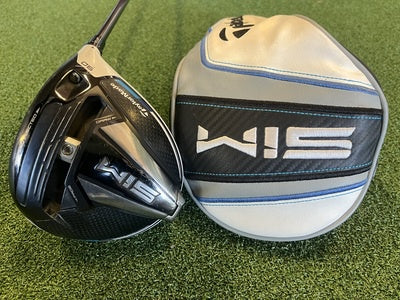 TaylorMade SIM 9° Driver WIth Headcover