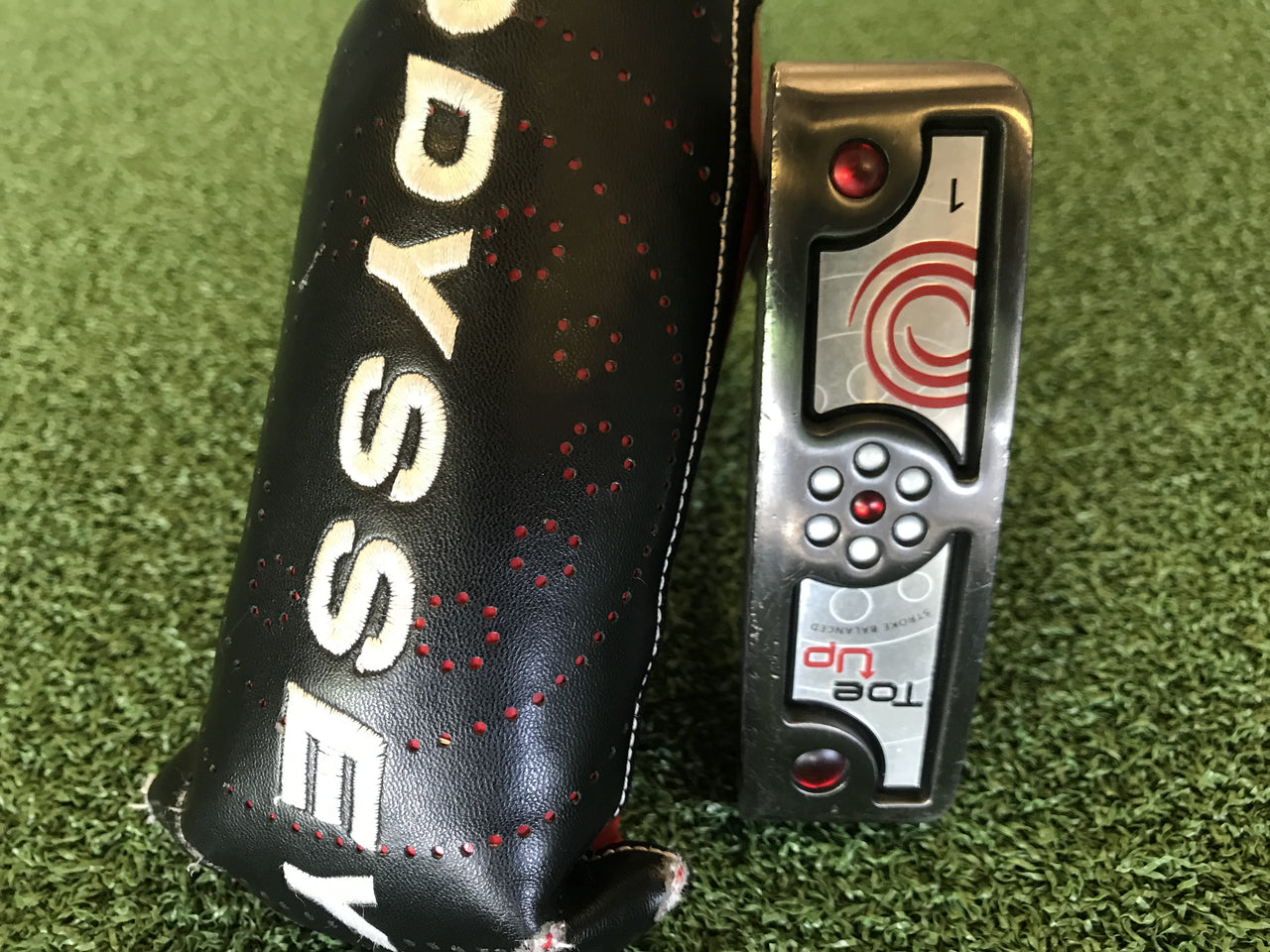 2016 Odyssey Toe Up 33" Putter With Headcover