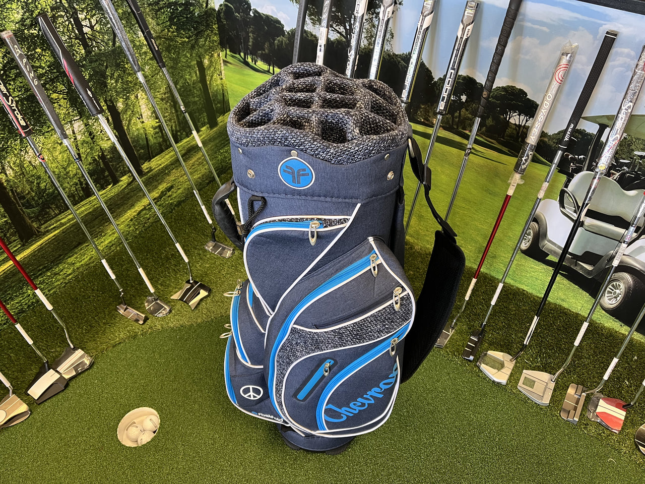 *New* Chevron FastFold 14-Way Cart Bag