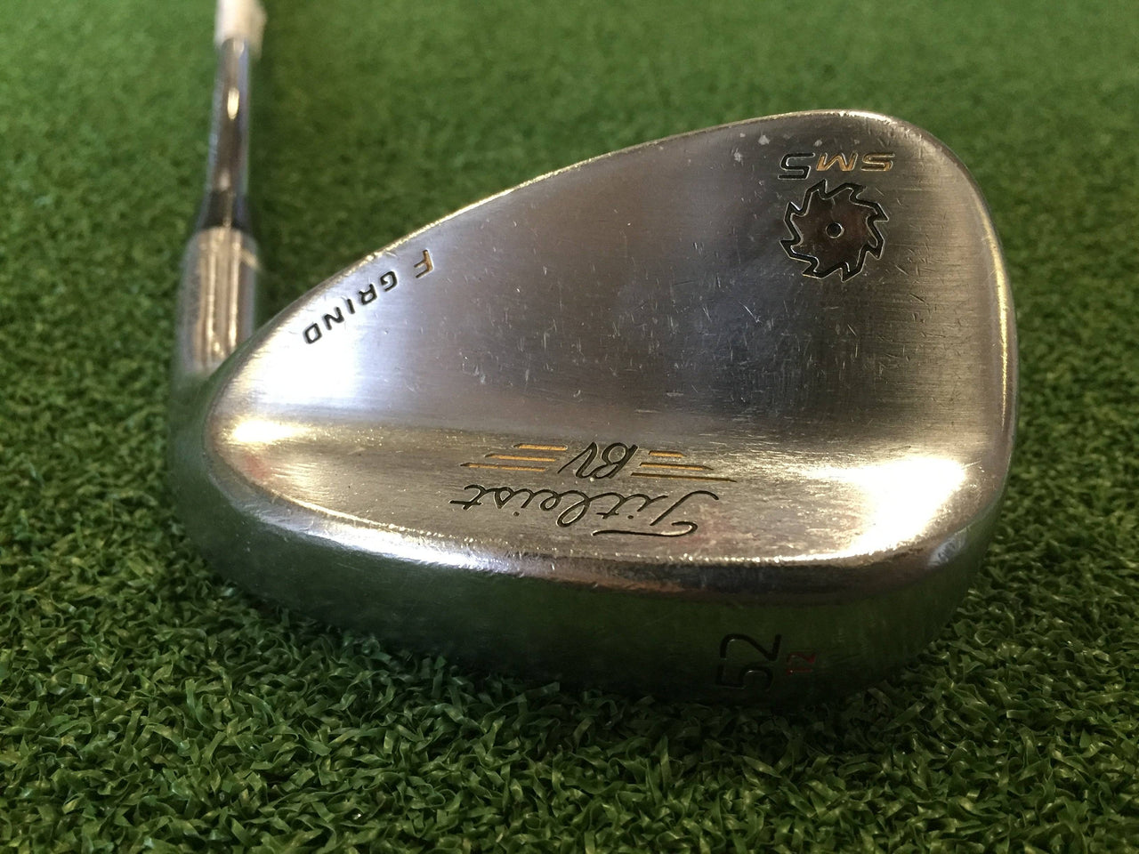 Titleist Vokey SM5 Tour Chrome 52° Wedge