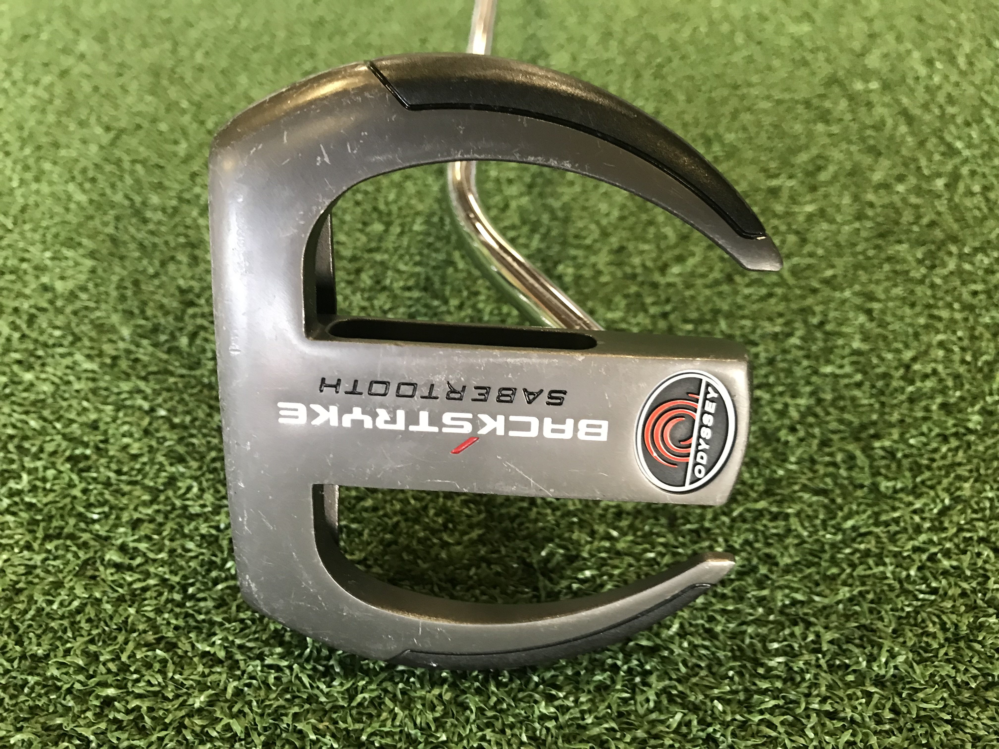 Odyssey Back Stryke Sabertooth 34