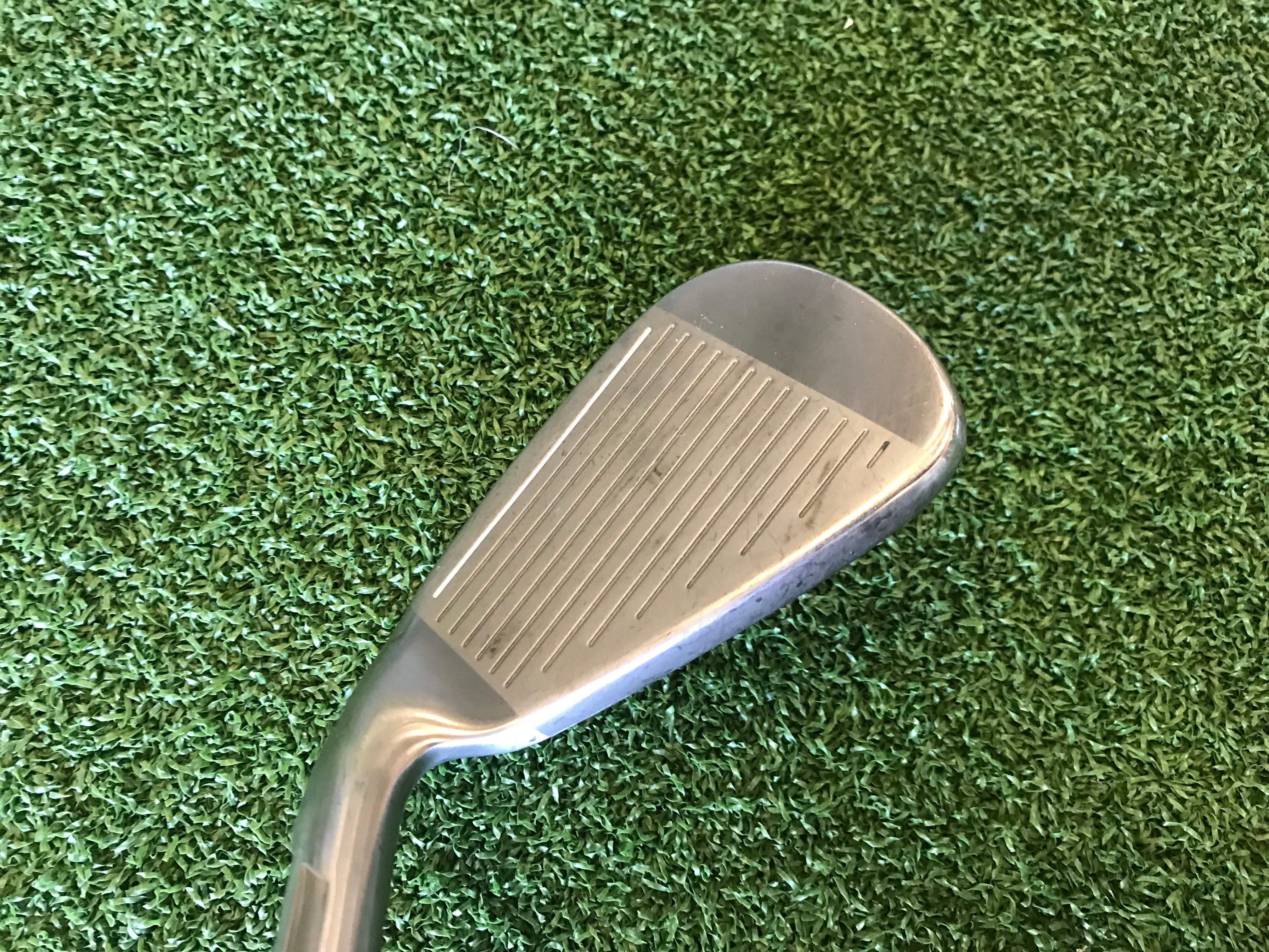 2021 TaylorMade SIM 2 Max 6-9, Pw Iron Set