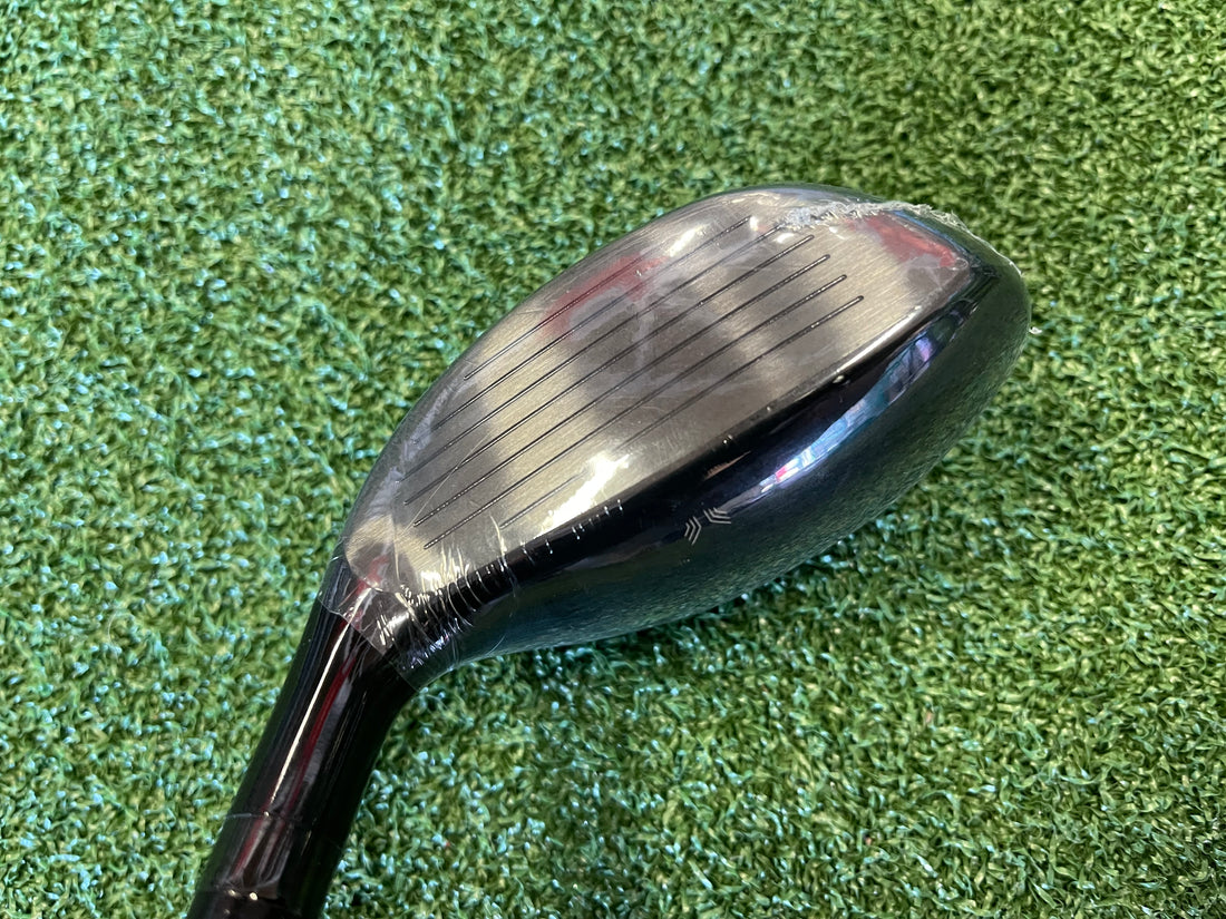 *New* Wilson Ladies D9 25.5° 5 Hybrid With Headcover