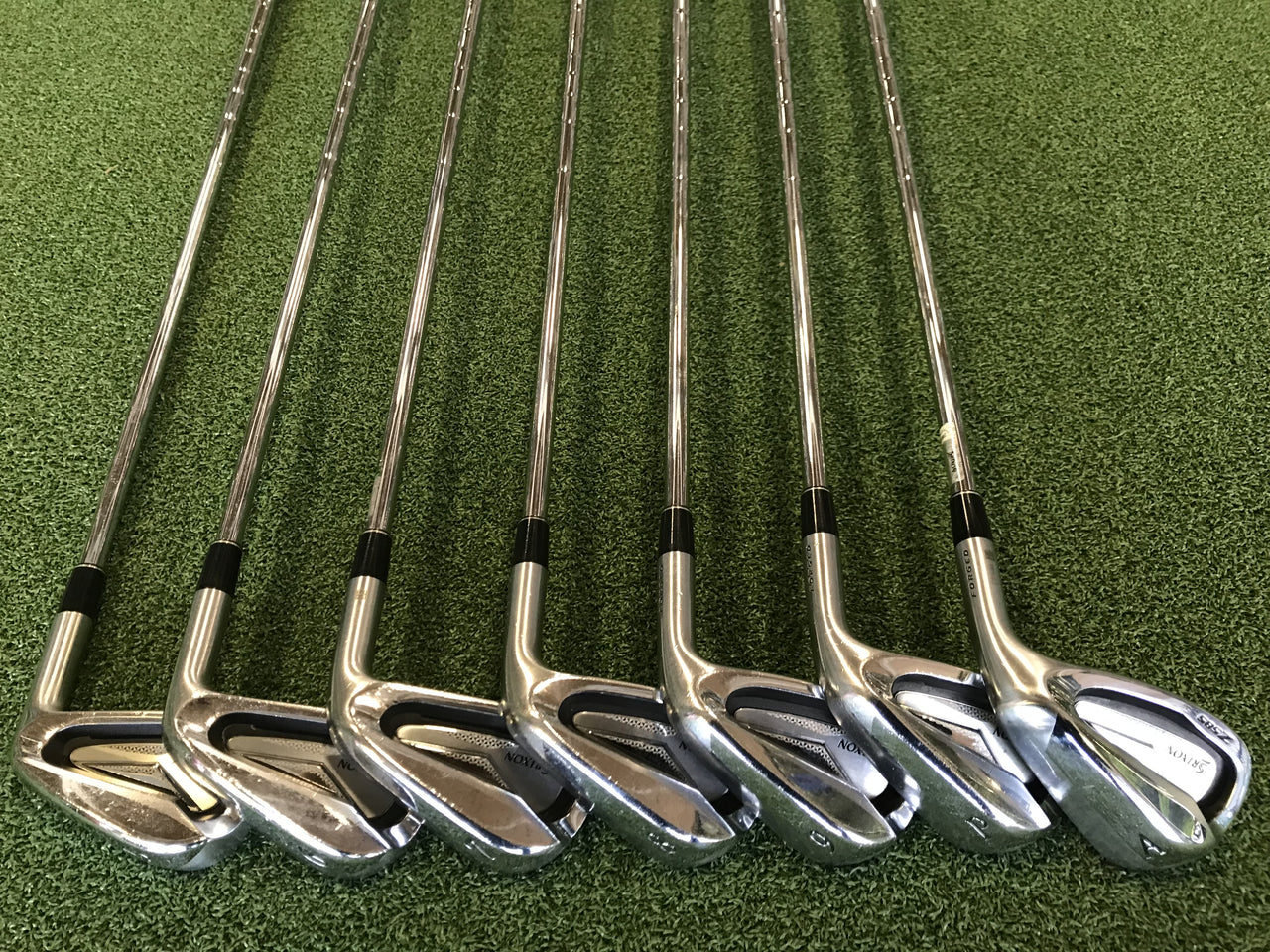 2018 Srixon Z585 5-9, PW, AW Iron Set