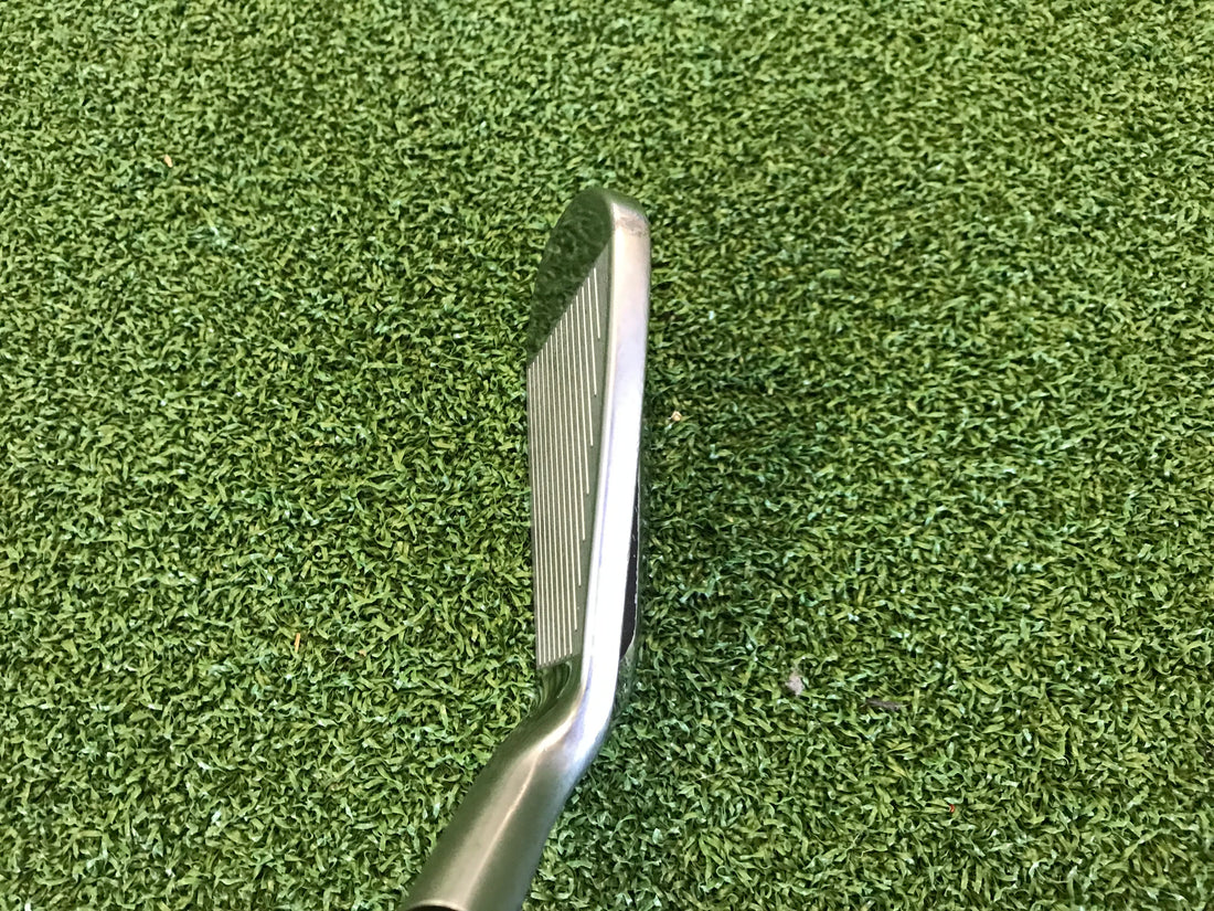 2018 Srixon Z585 5-9, PW, AW Iron Set
