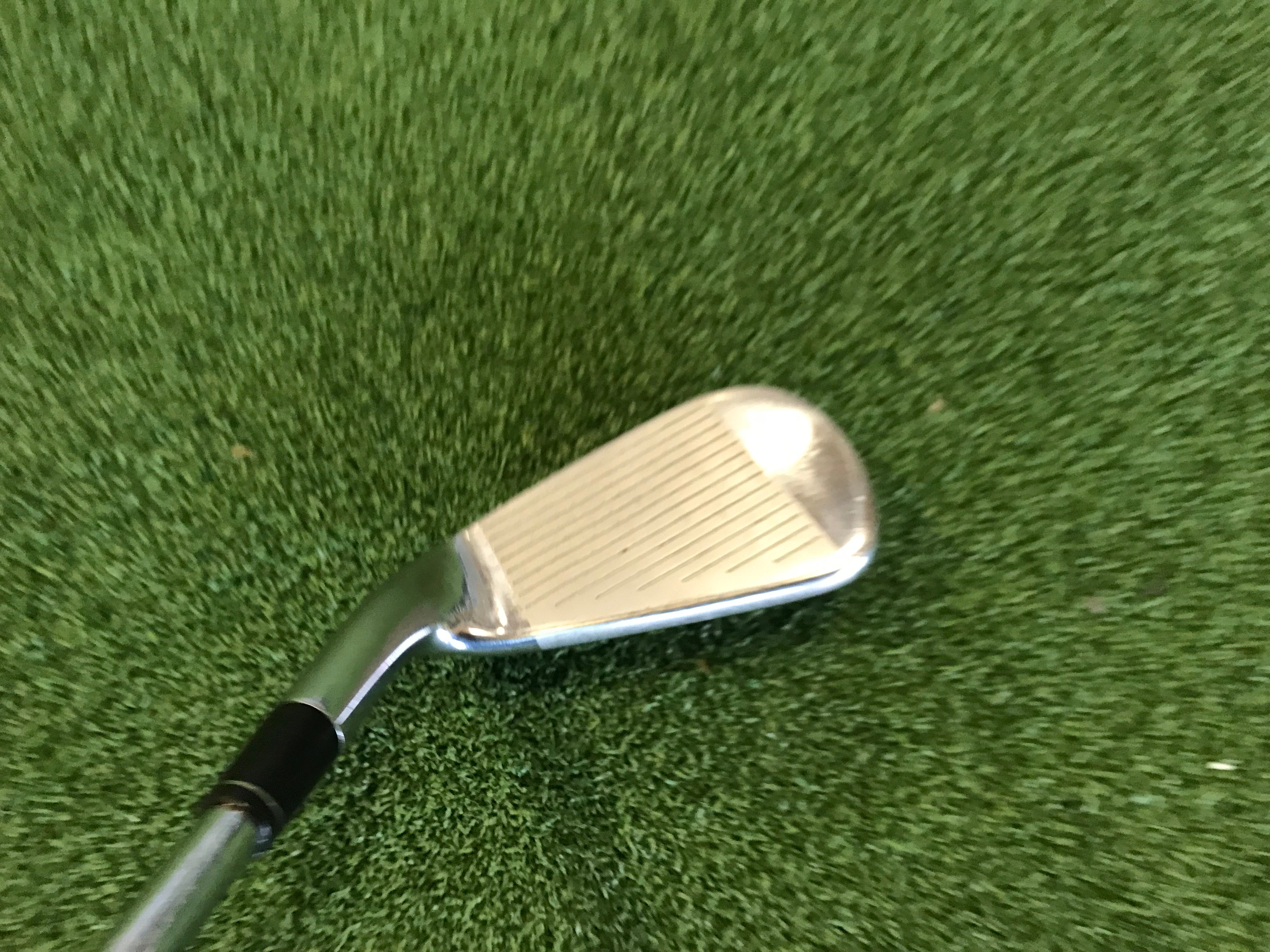 2011 TaylorMade R11 5-9, PW Iron Set