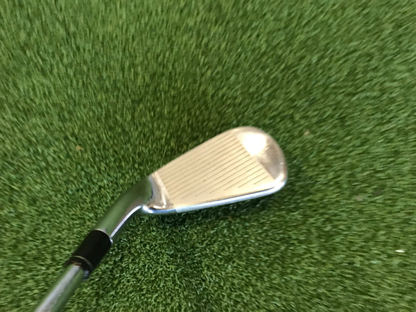 2011 TaylorMade R11 5-9, PW Iron Set