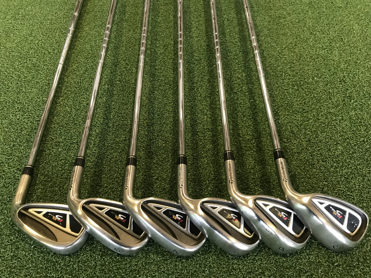 TaylorMade R5XL Plus 5-9, PW Iron Set