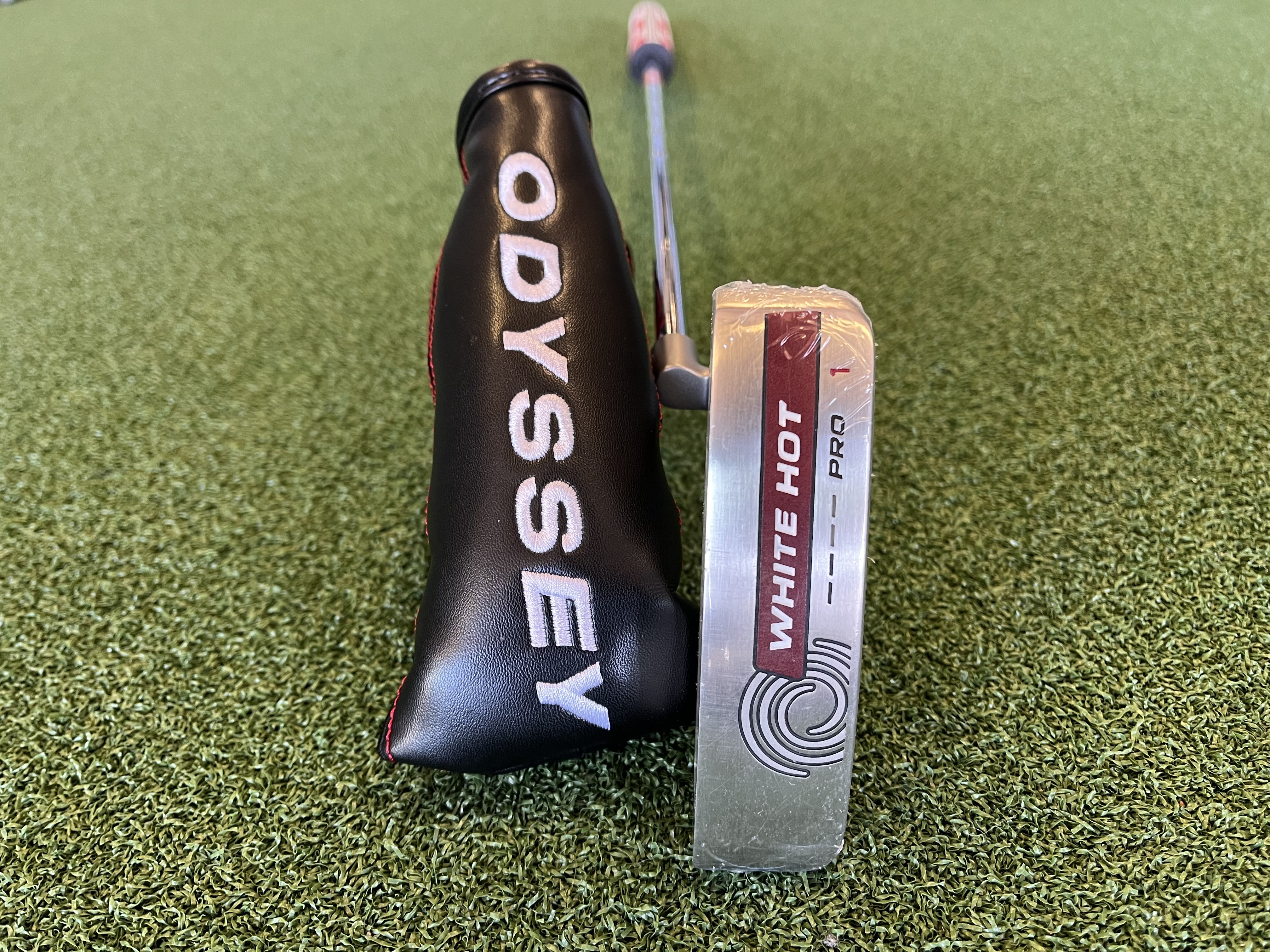 New* Odyssey White Hot Pro 33