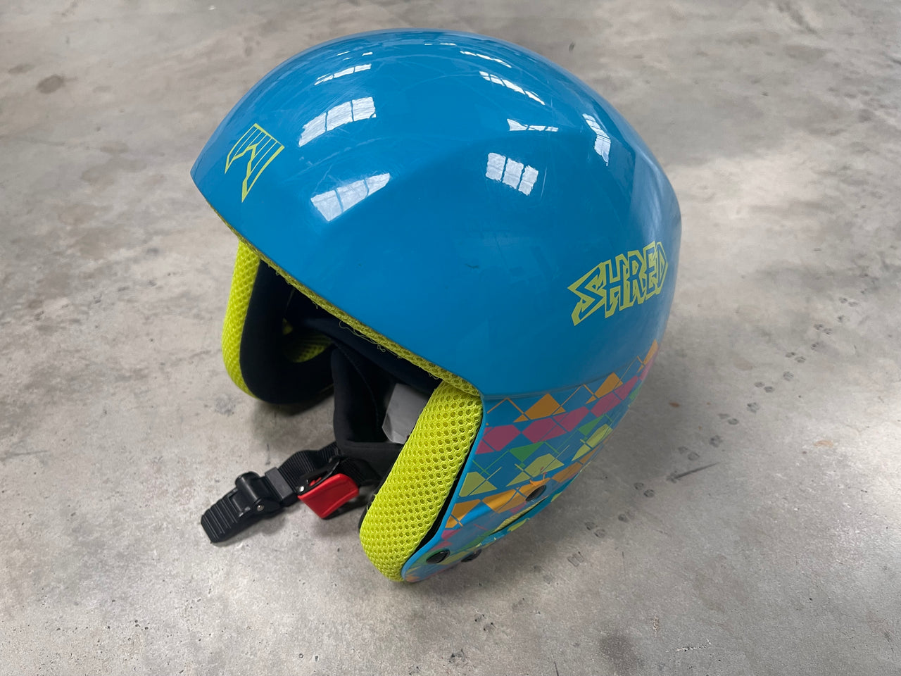 SHRED Snowboard Helmet *Like New*