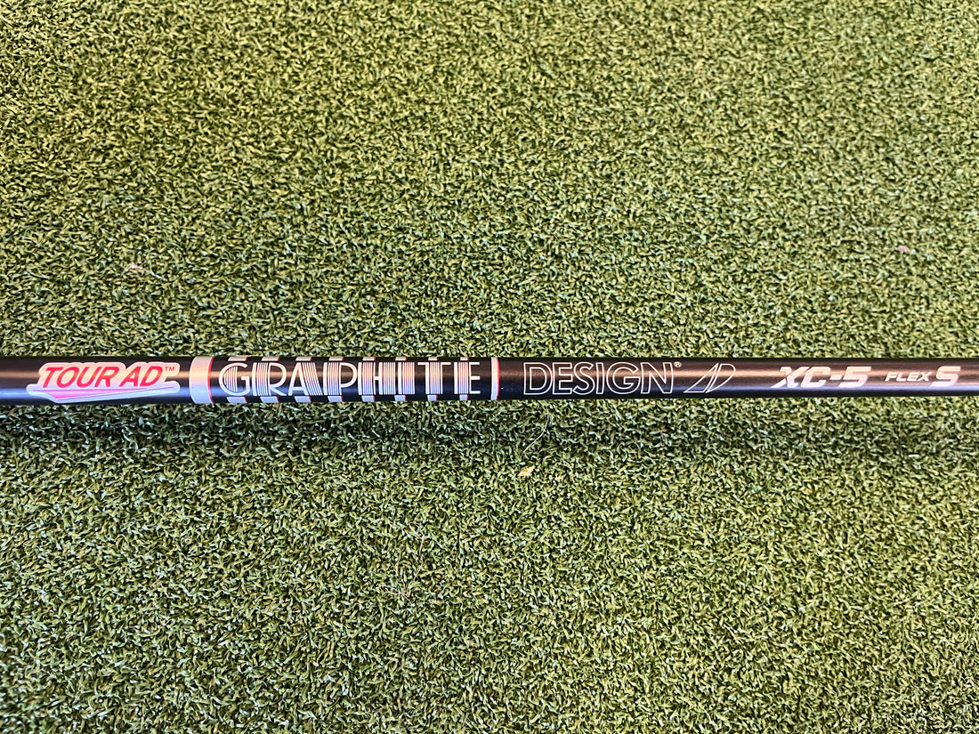 2019 Bridgestone Tour B JGR 9.5° Driver With Headcover