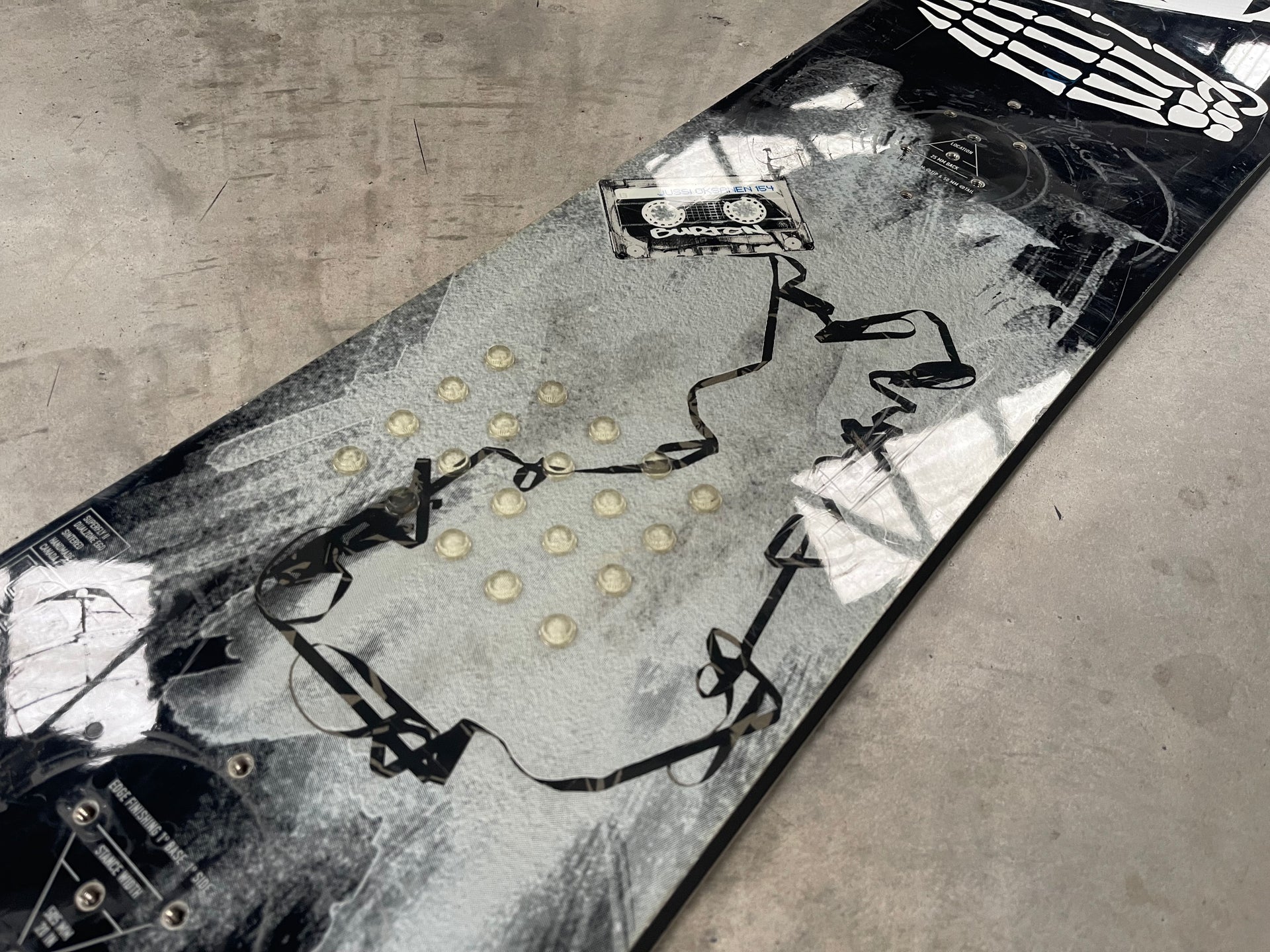 burton jussi oksanen snowboard Burton Jussi Oksanen 154cm Snowboard