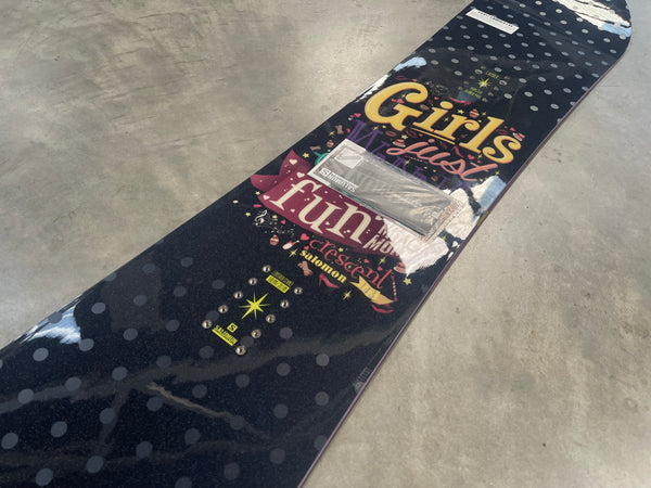 Salomon Crescent 143cm Womens Snowboard *Like New*