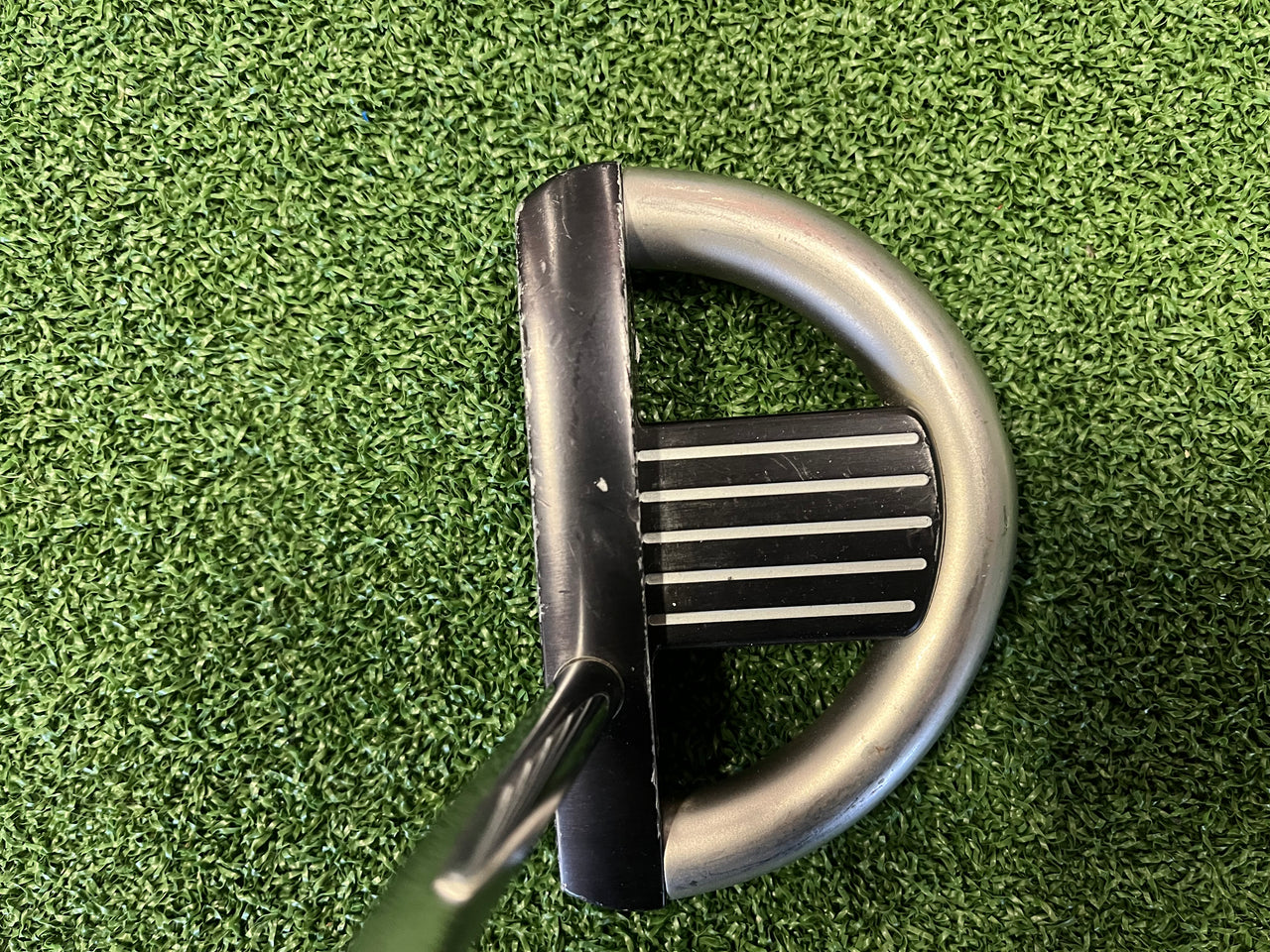 Scotty Cameron Futura Phantom 35" Putter With Headcover