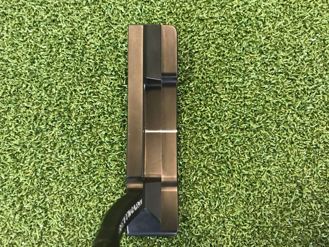 2024 Bettinardi BB 8 Flow 35" Putter With Headcover *Like New*