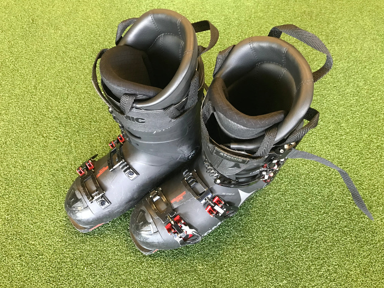 Atomic Hawx 130S Magna 27-27.5cm Ski Boots